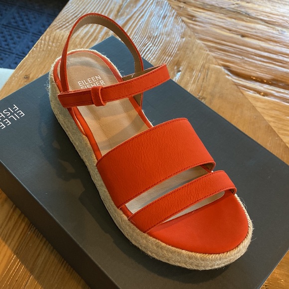 NEW Eileen Fisher Devi-Tan Nubuck Sandal - Picture 2 of 9